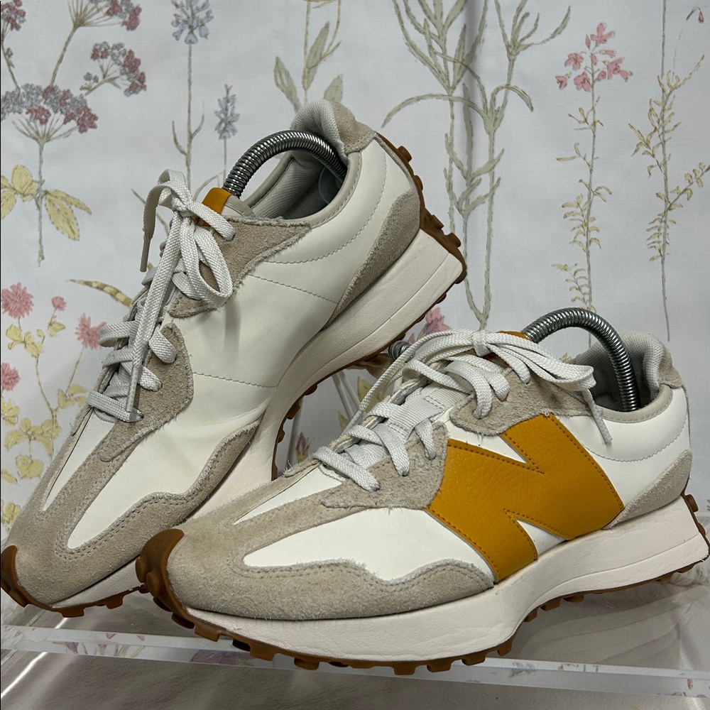 New Balance 327 View 2